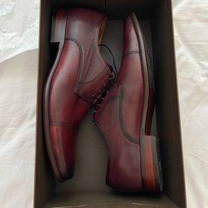 Florsheim Shoes Company dress shoes